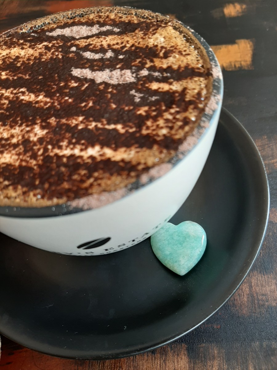 Connecting through crystals - Heart of the Bay - Byron Bay Crystals