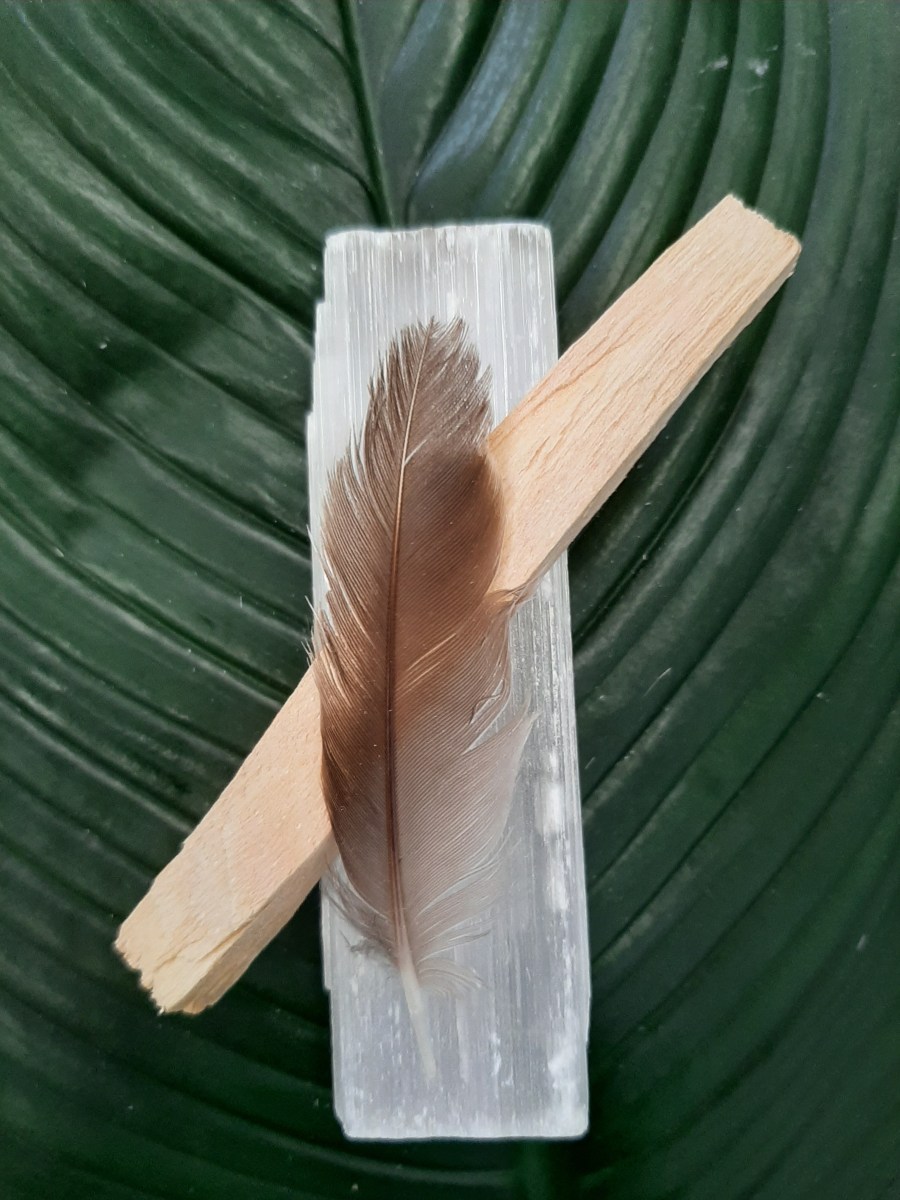 20200707_102104Selenite San Palo Selenite incense Smudge Sticks Crystals High Vibes - Heart of the Bay Byron Bay Crystals
