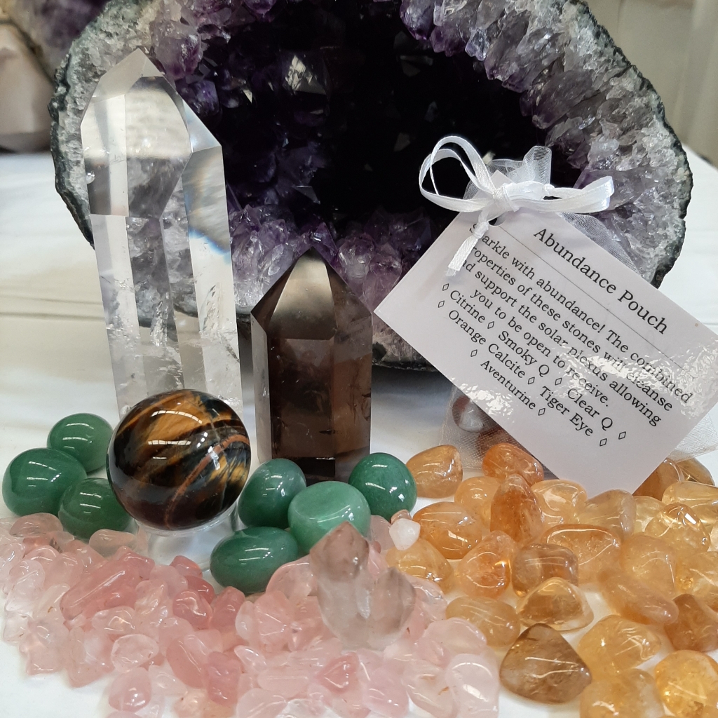 Crystals & plants for prosperity, abundance and holistic wealth. Heart of the Bay Byron Bay Crystals