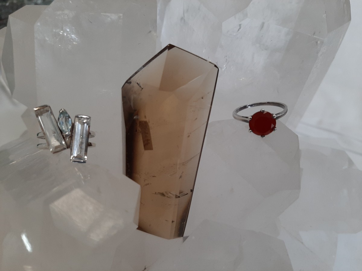 Crystals and Moon cycles Byron Bay crystals Heart of the Bay