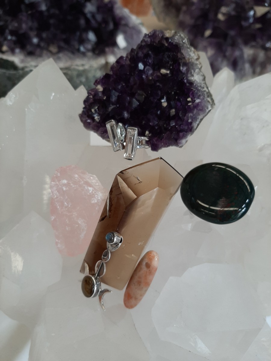 Crystals and Moon cycles Byron Bay crystals Heart of the Bay